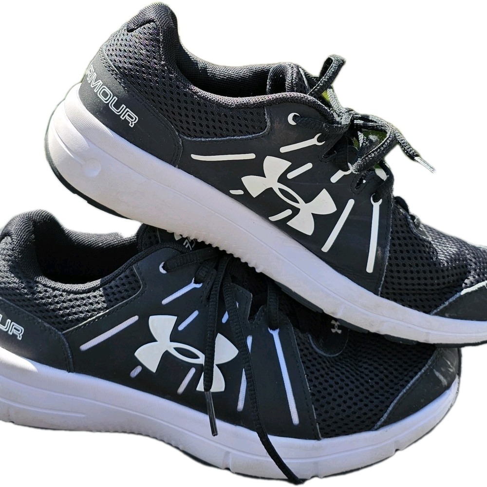 Under Armour Dash RN 2 Athletic Shoe - Size 8.5  Black White